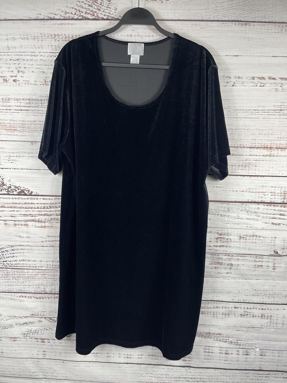 Cassini Dress Women's 26/28 Black Velvet Short Sleeve Scoop Neck Plus Size